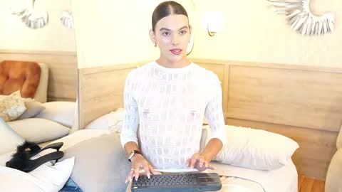 Luxa  online show from April 25, 1:41 pm