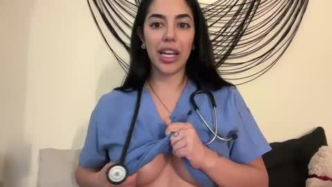 luxcher22 online show from February 5, 6:13 am