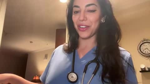 luxcher22 online show from February 7, 3:23 am