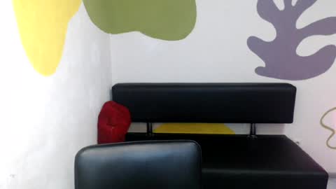Donna online show from July 9, 4:00 pm