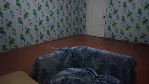 Snapshot of luxeboy_ chatting on September 14, 7:02 pm Mike online show from September 14, 7:02 pm