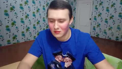 Snapshot of luxeboy_ chatting on November 3, 5:03 pm Mike online show from November 3, 5:03 pm