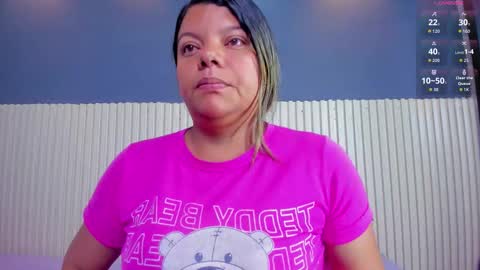 Snapshot of luxemilf chatting on November 24, 9:53 am Luxe3 online show from November 24, 9:53 am