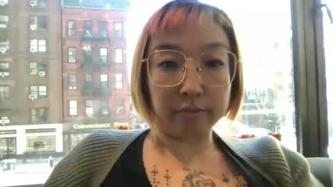 Snapshot of luxgray chatting on January 7, 7:17 pm LuxGray online show from January 7, 7:17 pm