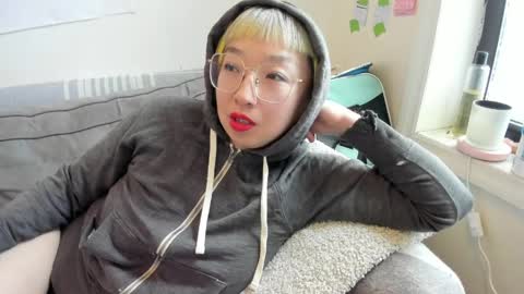 LuxGray online show from April 26, 4:59 pm