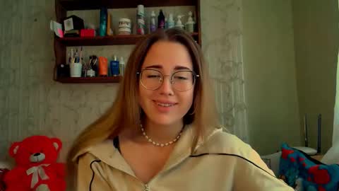 Katie online show from October 10, 8:02 am