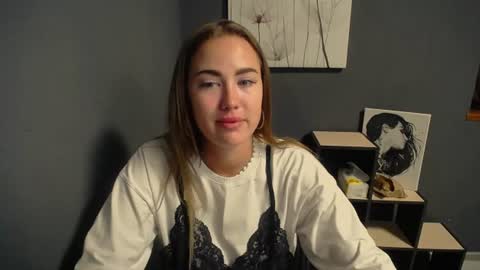 Snapshot of luxie_queen chatting on July 16, 7:58 am Katie online show from July 16, 7:58 am