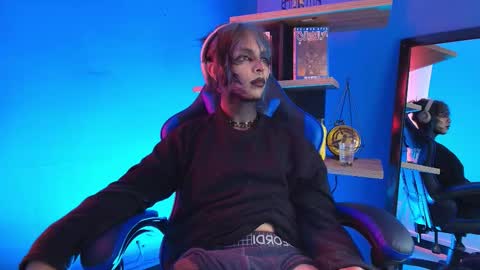 Luxiel 3 online show from February 25, 10:41 pm