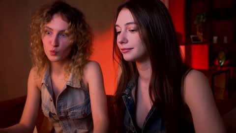 Snapshot of luxrayi chatting on December 5, 3:04 am Ray online show from December 5, 3:04 am