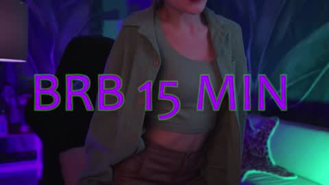 Snapshot of luxrayi chatting on January 6, 2:37 am Ray online show from January 6, 2:37 am