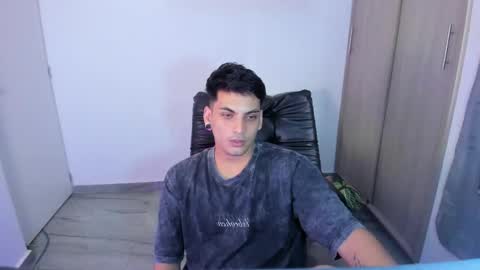 luxrx online show from May 25, 8:48 pm