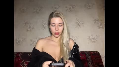 LuxSonyaStar online show from December 22, 1:08 pm