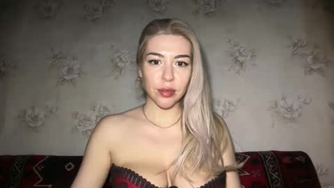 LuxSonyaStar online show from May 9, 8:58 pm