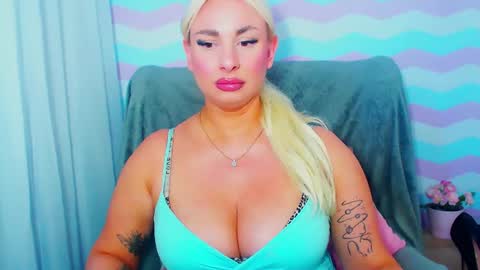 Luxuriaa online show from June 22, 5:54 pm