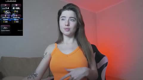 Snapshot of luxuryalma18 chatting on December 2, 5:46 am Alma online show from December 2, 5:46 am