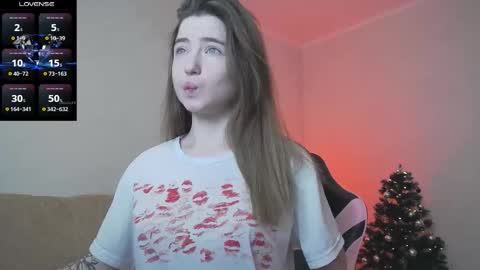 Snapshot of luxuryalma18 chatting on December 15, 5:55 am Alma online show from December 15, 5:55 am