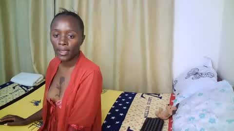 sexy queen  online show from June 29, 8:42 pm