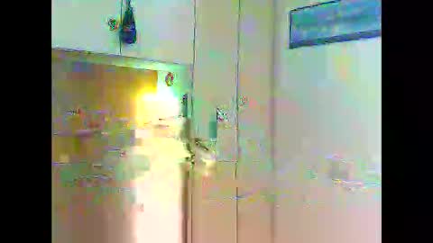 Snapshot of luxx72boy chatting on October 12, 8:35 am luxx72boy online show from October 12, 8:35 am