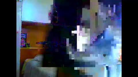 Snapshot of luxx72boy chatting on May 3, 9:04 am luxx72boy online show from May 3, 9:04 am