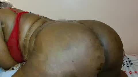 Snapshot of luzremi chatting on June 30, 4:08 pm luzremi online show from June 30, 4:08 pm