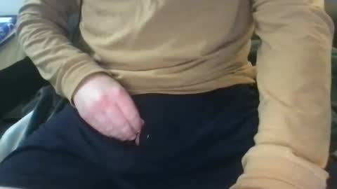 Snapshot of lvernon710 chatting on March 6, 7:36 am lvernon805 online show from March 6, 7:36 am