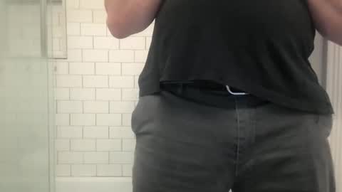 Snapshot of lvguynextdoor440656 chatting on December 16, 1:32 am lvguynextdoor440656 online show from December 16, 1:32 am