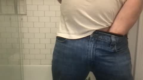 lvguynextdoor440656 online show from December 22, 3:03 am