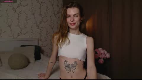 Snapshot of ly_lydia chatting on November 15, 2:42 am ly lydia online show from November 15, 2:42 am