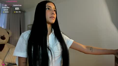 Snapshot of lya_brown chatting on May 14, 11:28 am lya_brown online show from May 14, 11:28 am