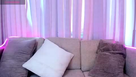 Snapshot of lya_brown chatting on June 22, 4:26 pm lya_brown online show from June 22, 4:26 pm