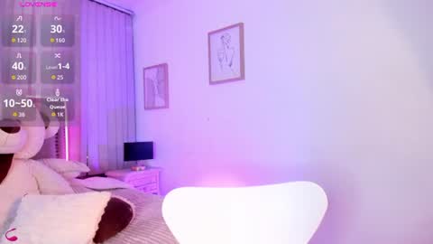 Snapshot of lya_brown chatting on June 25, 11:37 am lya_brown online show from June 25, 11:37 am