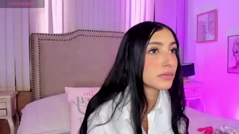 Snapshot of lya_brown chatting on July 17, 12:01 pm lya_brown online show from July 17, 12:01 pm