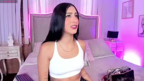 Snapshot of lya_brown chatting on July 28, 11:39 am lya_brown online show from July 28, 11:39 am