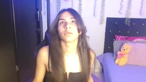 Snapshot of lyaa_cutee chatting on November 18, 7:13 am Lyaa Cutee online show from November 18, 7:13 am