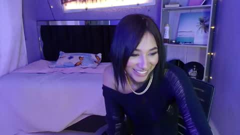 Snapshot of lyam_ebony chatting on November 14, 9:08 am lyam_ebony online show from November 14, 9:08 am