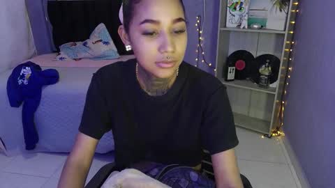 Snapshot of lyam_ebony chatting on November 16, 7:52 pm lyam_ebony online show from November 16, 7:52 pm