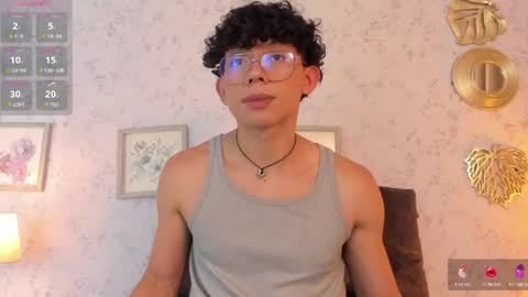 Lyan online show from April 25, 8:17 pm
