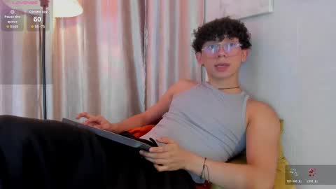 Snapshot of lyan_twink chatting on May 6, 8:03 pm Lyan online show from May 6, 8:03 pm