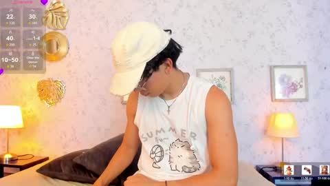 Snapshot of lyan_twink chatting on May 18, 8:03 pm Lyan online show from May 18, 8:03 pm