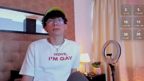 Snapshot of lyan_twink chatting on May 19, 7:20 pm Lyan online show from May 19, 7:20 pm