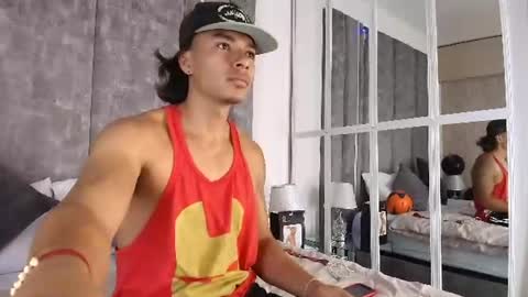 Lycan online show from June 17, 2:47 am