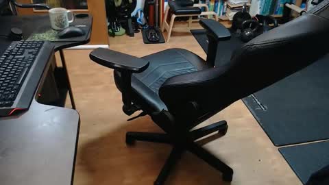 Snapshot of lycraboy123 chatting on February 2, 1:21 pm lycraboy123 online show from February 2, 1:21 pm