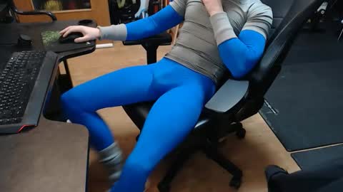 Snapshot of lycraboy123 chatting on March 18, 5:27 pm lycraboy123 online show from March 18, 5:27 pm