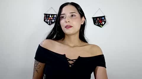 Snapshot of lyla205 chatting on February 17, 3:14 am lyla online show from February 17, 3:14 am