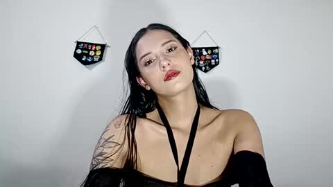 lyla online show from May 10, 2:39 am