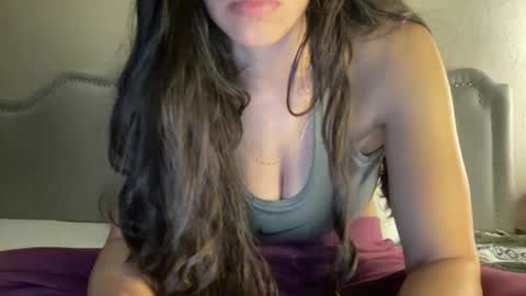 Olivia online show from December 8, 10:57 pm