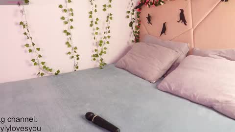 Lyly   online show from October 27, 9:02 am