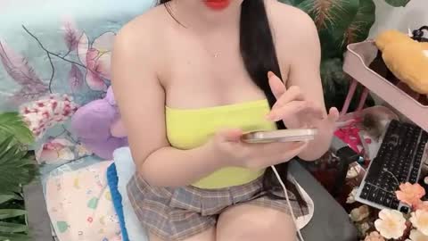 lyly_sweet97 online show from July 18, 2:32 pm