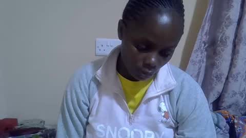 lyn_anna online show from January 8, 7:10 am