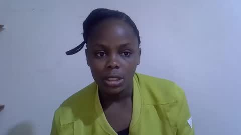 lyn_anna online show from March 6, 12:23 pm